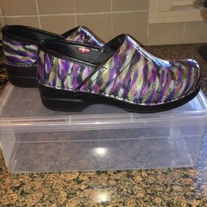 Sanita women’s clogs size 36(fits size 5 1/2-6).